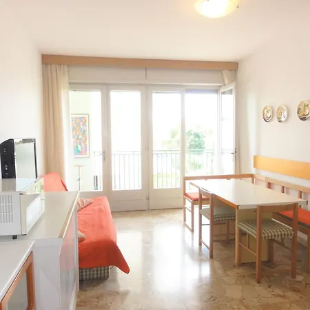 Διαμέρισμα Modern Coastal *